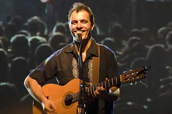 Kevin Johansen se presentará en el Teatro Regional del Maule este jueves