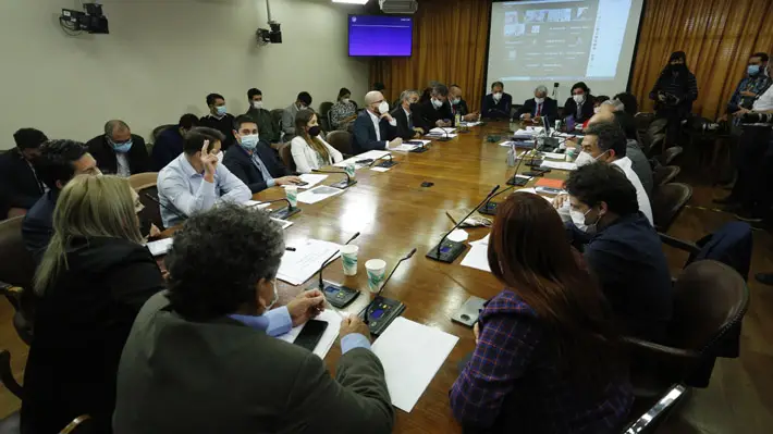 Comisión de Constitución rechazó idea de legislar proyecto de quinto retiro del 10% de fondos previsionales