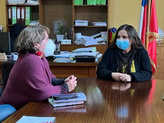 Seremi de la Mujer y Equidad de Género se reunió con alcaldesa de Hualañé