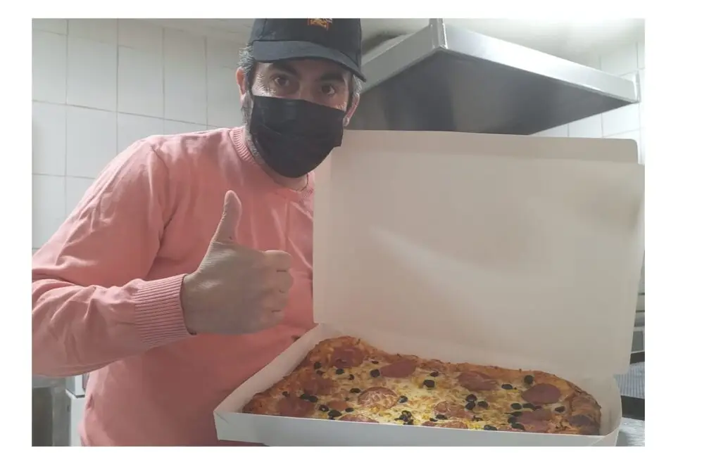 Curicano conquistó la IV versión de Impulso Chileno con sus pizzas XXL
