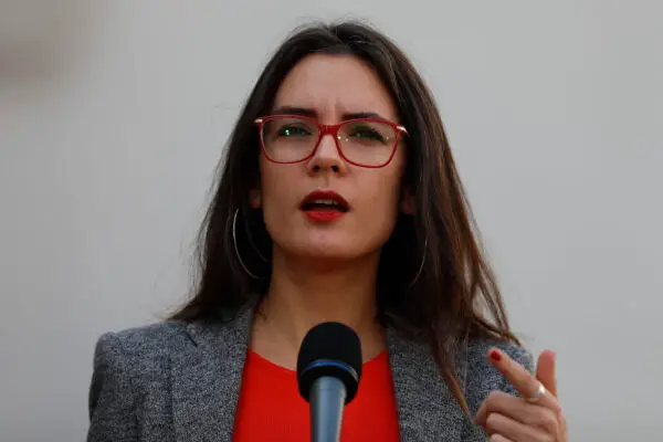 Ministra Vallejo por quema de bus e incendio en Instituto Nacional: "No entienden las necesidades del pueblo de Chile"
