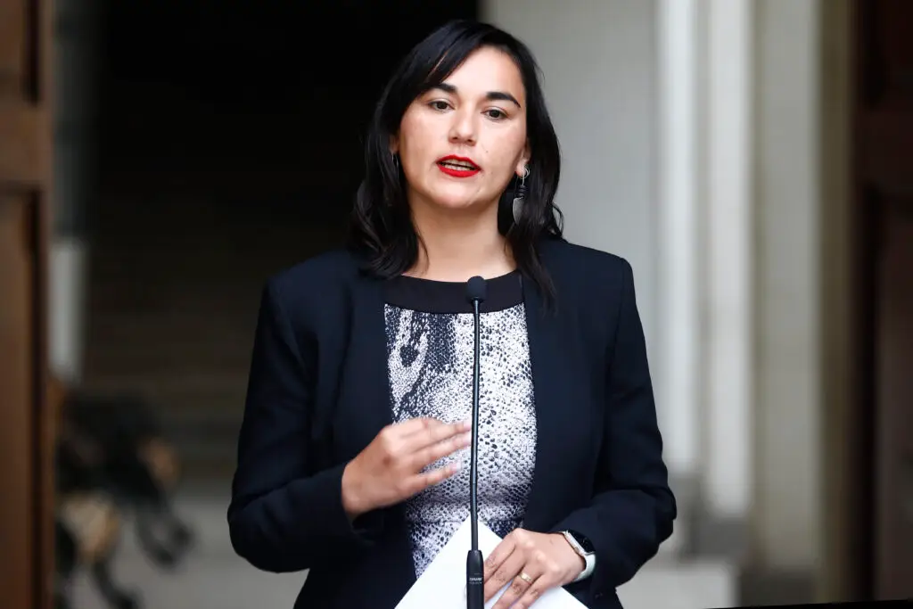 Ministra Izkia Siches: "El crimen organizado no se ataca exponiendo a nuestros Carabineros o las Fuerzas Armadas"