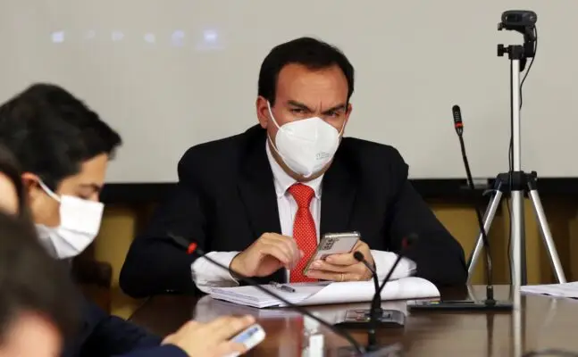 Diputado Donoso rechaza ley que busca eliminar las carreras de perros galgos en Chile