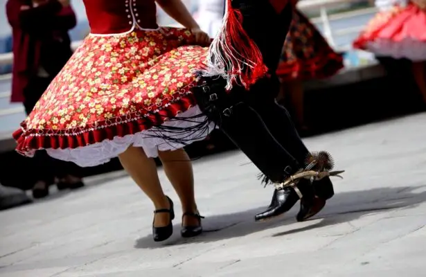 Comienza primer Campeonato Nacional de Cueca Juvenil del Mataquito con participación de 15 regiones