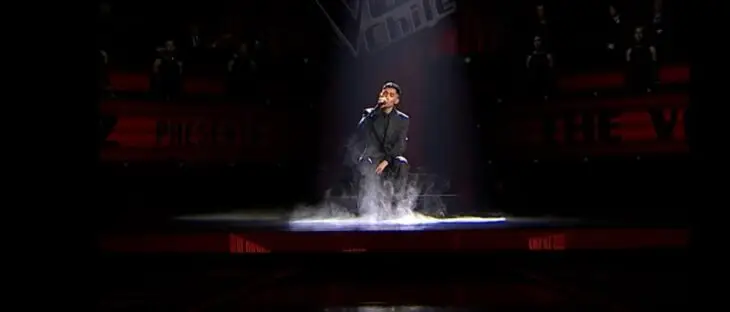 Revisa su presentación: Pablo Rojas clasifica a la final de The Voice Chile