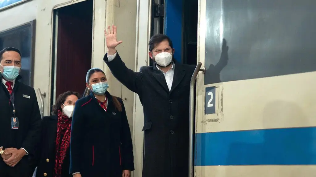 Presidente Boric podría arribar en tren este viernes a Curicó