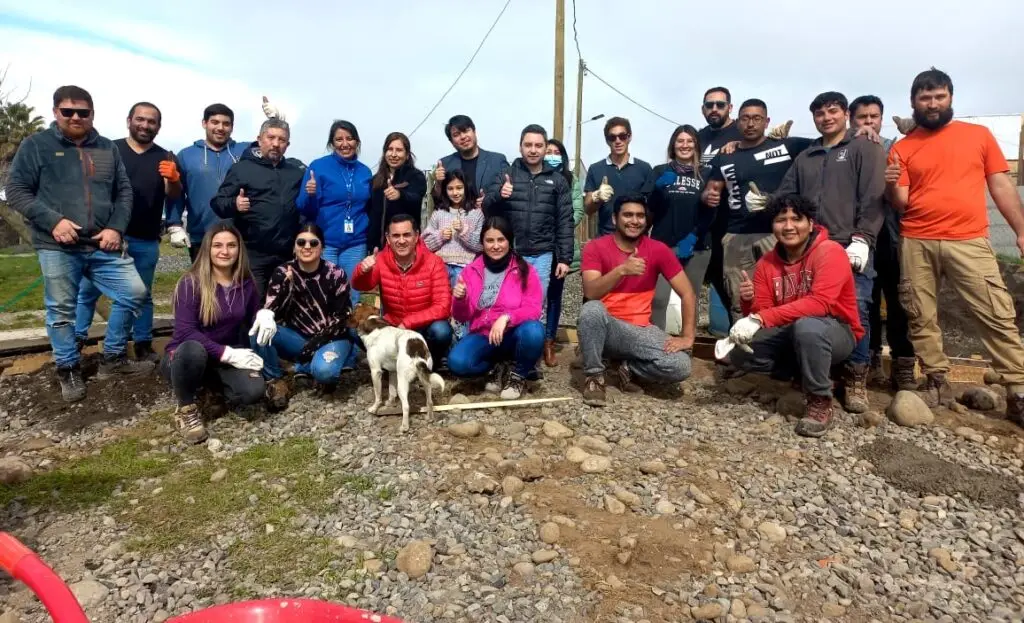 Familia curicana obtiene su casa tras ahorrar retiros de las AFP y el IFE