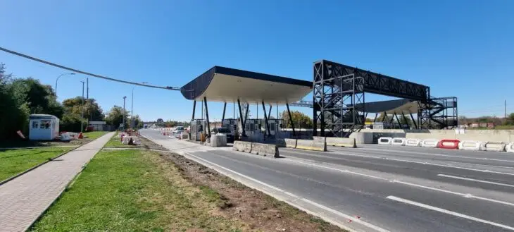 Vecinos de Río Claro e Itahue se manifiestan por problemas viales en el peaje Camarico