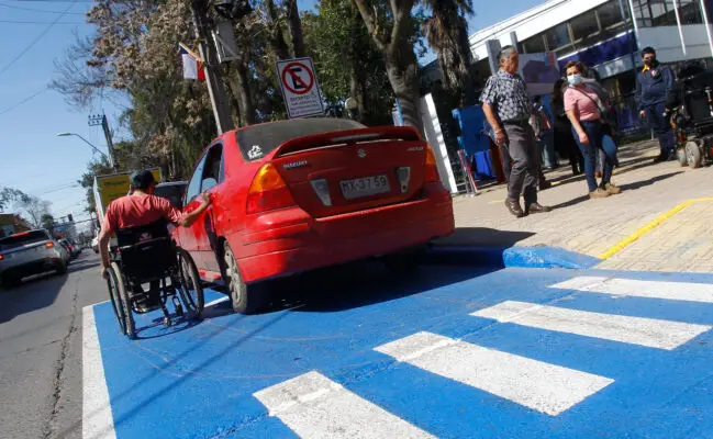 Lanzan campaña para el buen uso de los estacionamientos exclusivos
