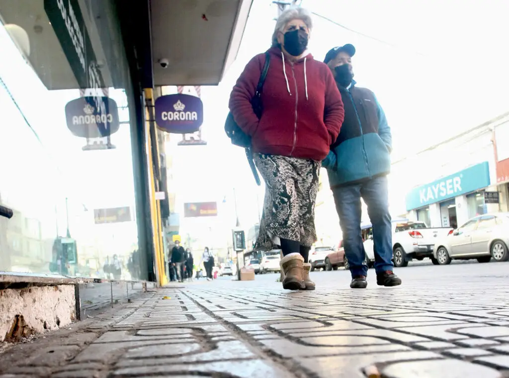 Modernización de veredas en calle Prat producirá modificaciones de tránsito en Curicó