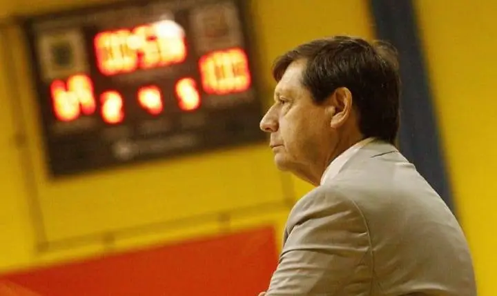 Héctor Vera regresa a la banca de Deportivo Liceo de Curicó