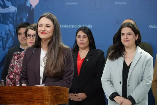 Gobierno inicia cambios en cargo de Primera Dama
