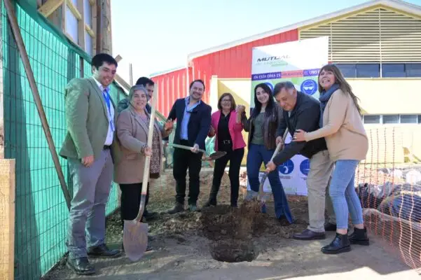 Pelarco contará con innovador centro diurno del adulto mayor 