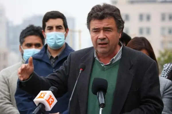 Ministro de Agricultura y paro de camioneros: "Que los descolgados se descuelguen de la imbecilidad"
