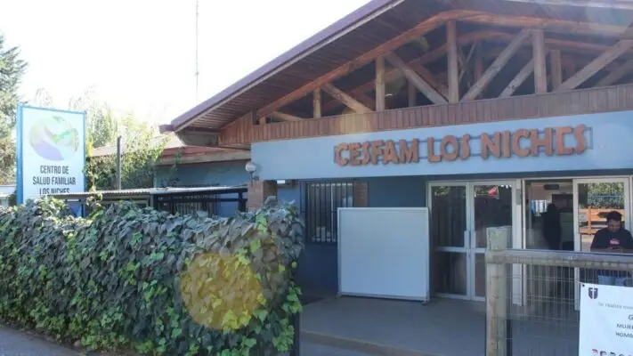 Joven da a luz a un bebé fallecido en consultorio de Los Niches