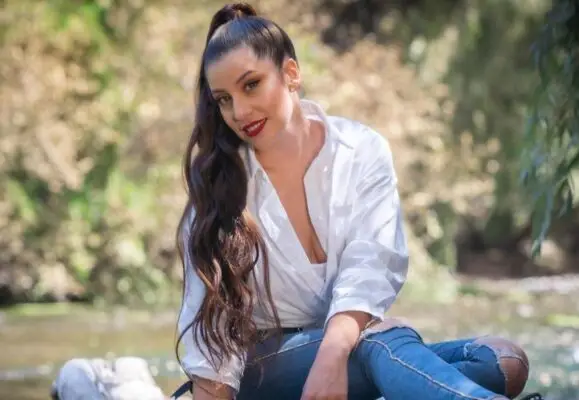 María José Quintanilla criticó nueva canción de Shakira: "Me da lata los cabros chicos"