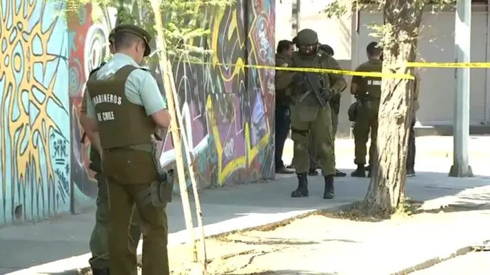 Carabineros matan a un haitiano que los atacó a disparos en plena vía pública