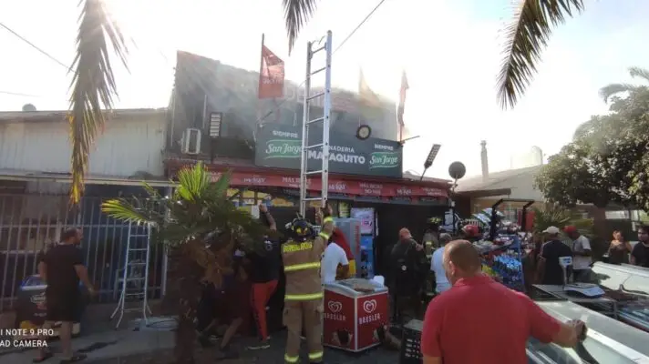 Incendio en horno destruye Panadería Mataquito de Curicó