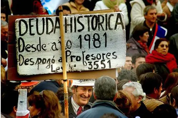 Colegio de Profesores de Curicó se suma a protesta nacional para exigir pago de deuda histórica