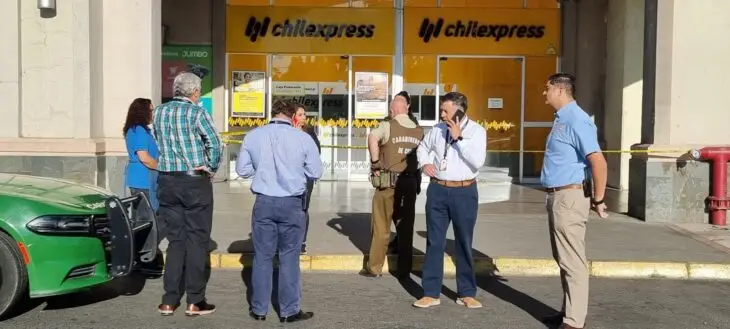 Investigan explosión de encomienda en bodega de Mall Curicó
