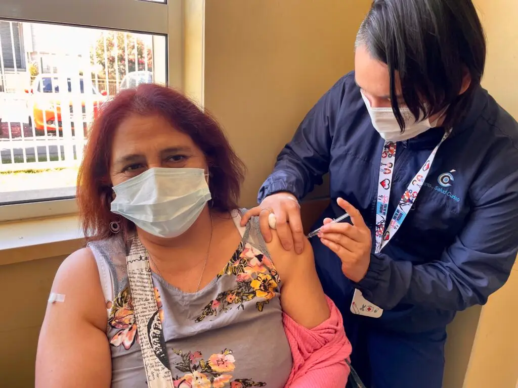 Cesfam Betty Muñoz Arce realizará operativo de vacunación en strip center de Zapallar