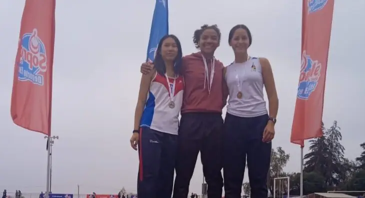 Atletas curicanos brillaron en torneo desarrollado en Santiago