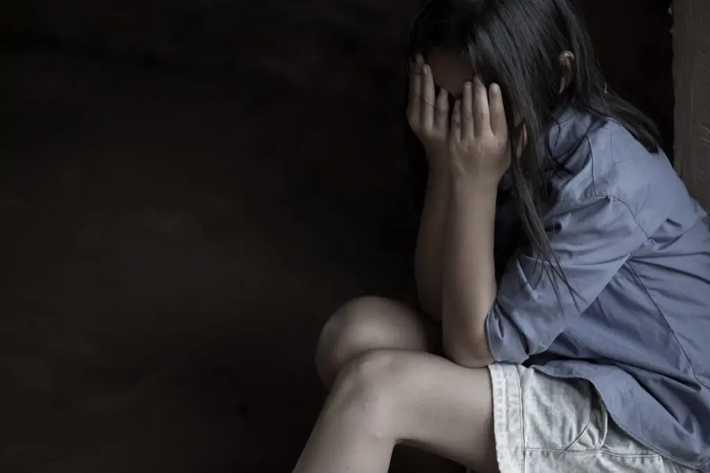 Condenan a 17 años de cárcel a hombre que violó a su hija de 11 años