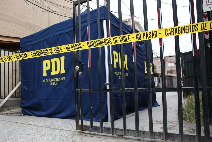 Mujer asesinó a su padrastro con más de 20 puñaladas