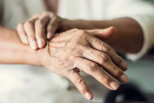 Este martes se realiza colecta para ir en ayuda de personas que padecen de Parkinson