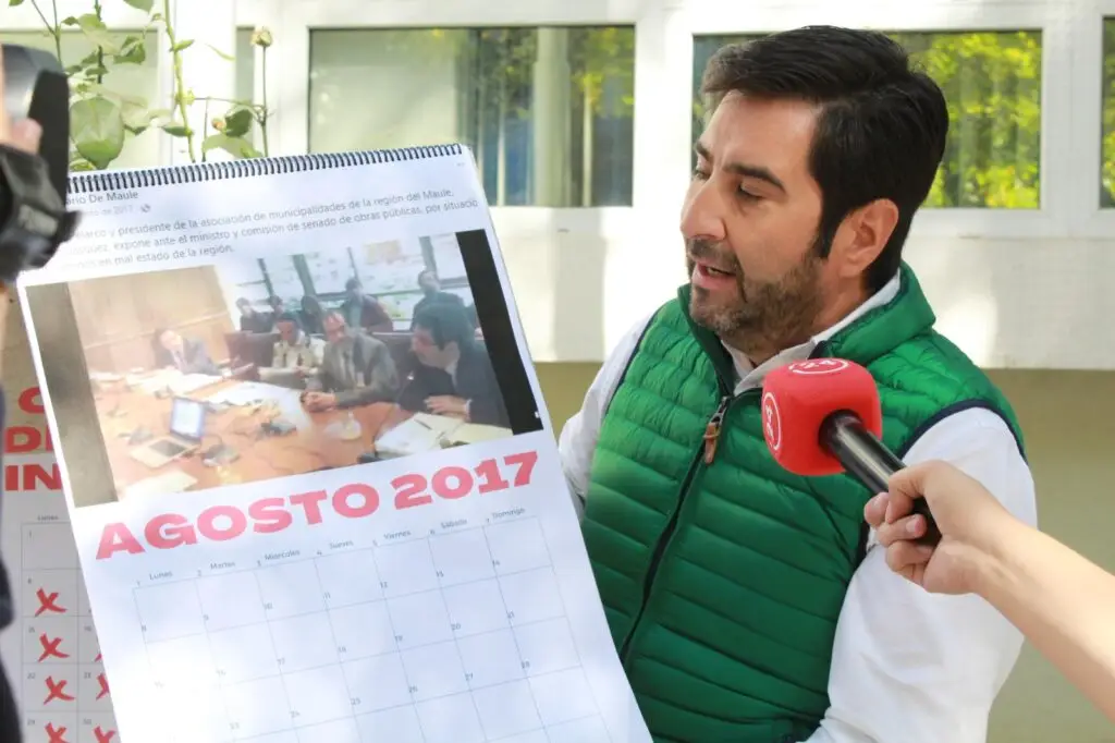 Alcalde expone a obras públicas el deplorable estado de los caminos en Pelarco