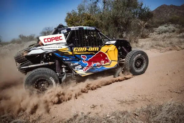 "Chaleco" se aleja del podio en el Sonora Rally de México 