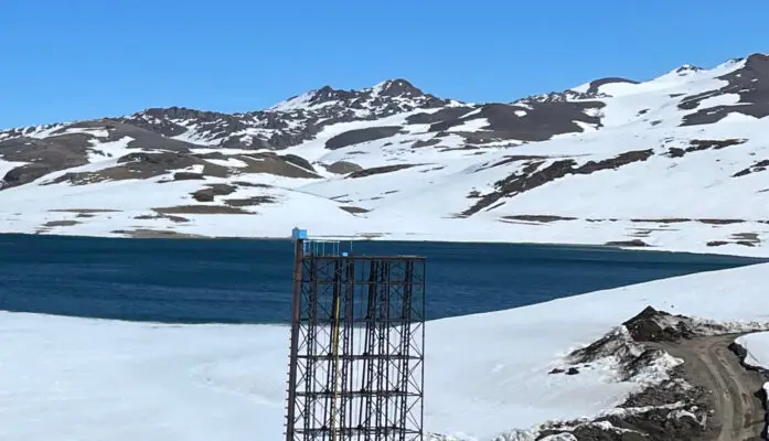 Alerta por enjambre sísmico en complejo volcánico Laguna del Maule