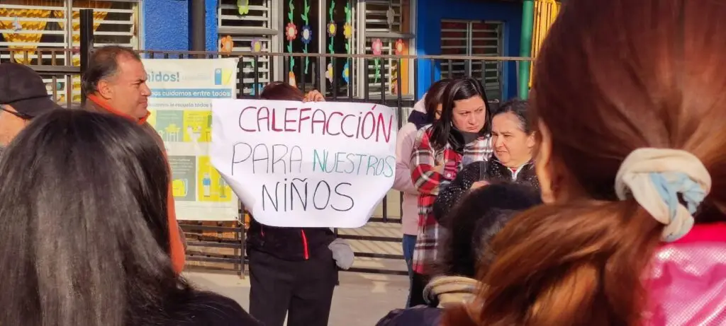 Acuerdan solución a problemas de calefacción en Colegio Rayendo de Romeral
