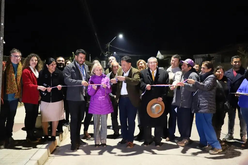 Inauguran nuevas veredas en sector céntrico de Licantén
