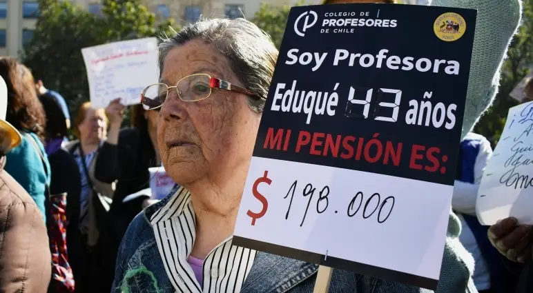 Profesores de Curicó exigirán al Presidente Boric que responda a la deuda histórica en su Cuenta Pública