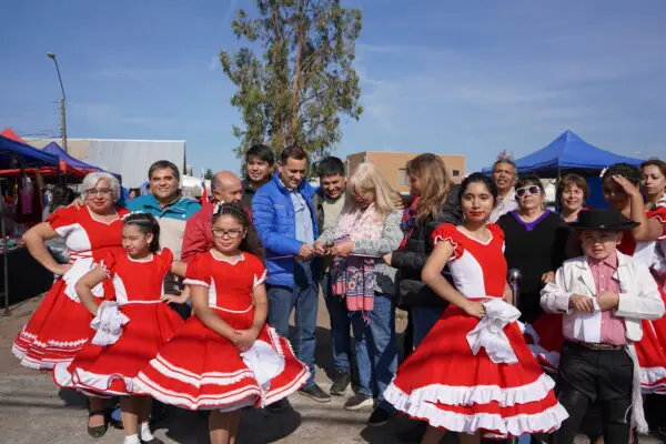 Junta de Vecinos Prados de La Roma en Curicó inauguró feria de emprendedores