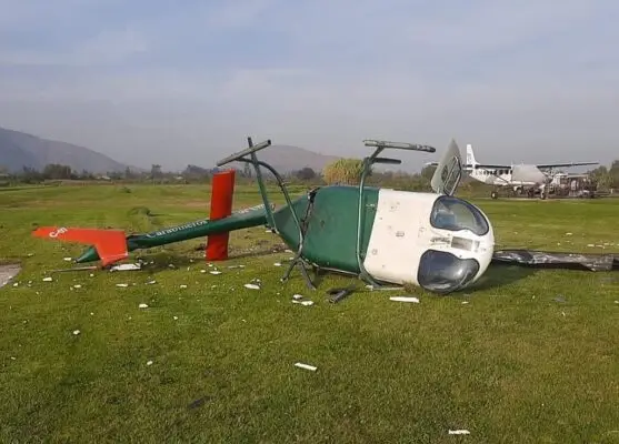 Helicóptero de Carabineros capotó en Melipilla dejando tres lesionados