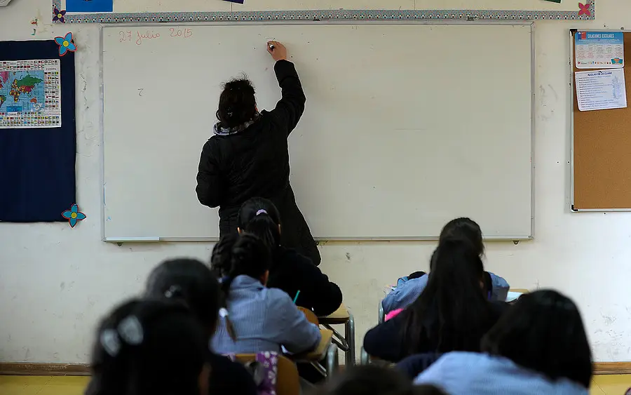 Contraloría instruye devolver dineros destinados a educación en Rauco