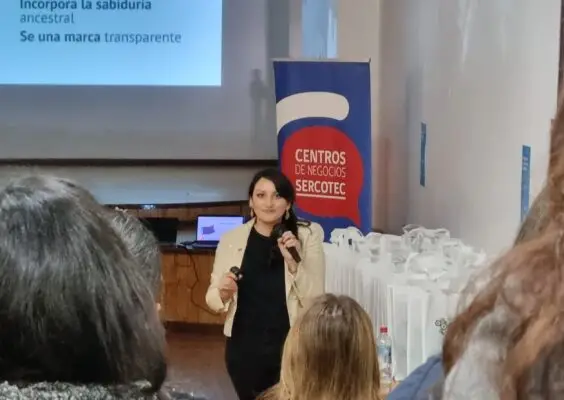 Emprendedores de Romeral participaron en capacitación organizada por la Omil