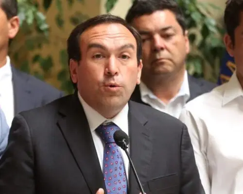 Diputado Donoso criticó al ministerio de Justicia por informar en radio local que cárcel de Talca no se va