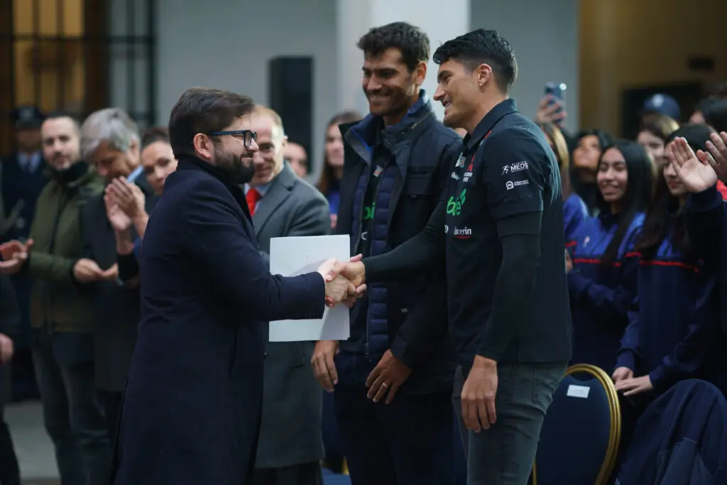 Presidente Boric entregó el Premio Nacional del Deporte a los primos Grimalt