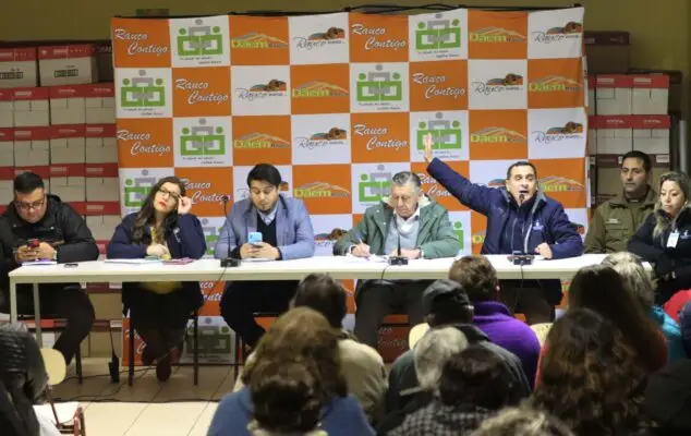 Alcaldes de Rauco y Curicó renuevan convenio para trabajar en seguridad pública