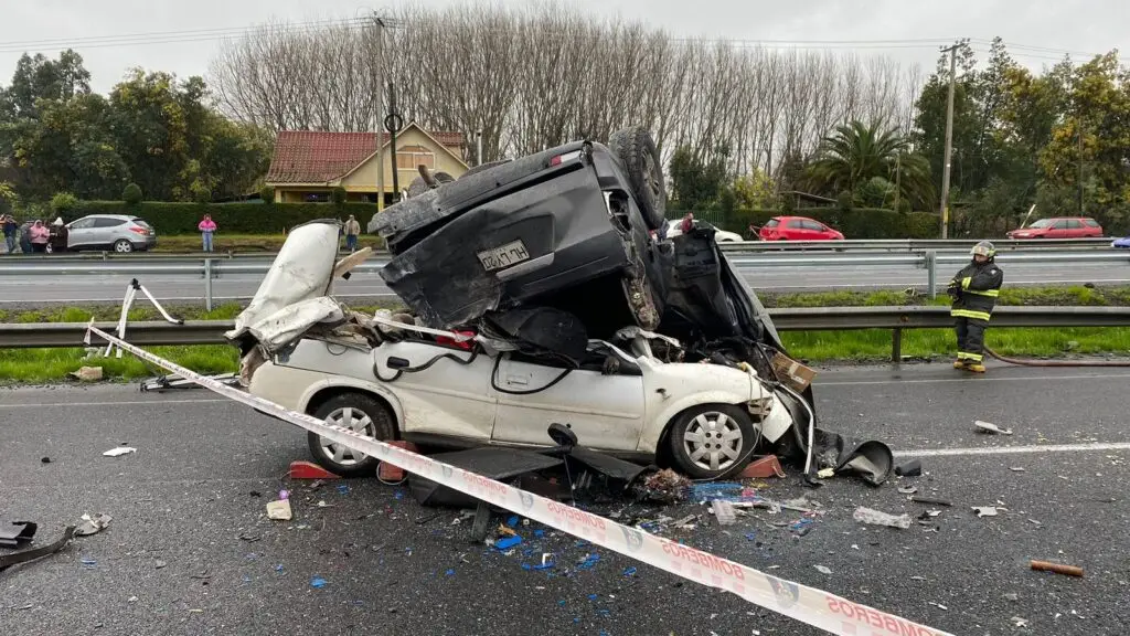 Fatal accidente en Parral: Cuatro personas muertas deja violenta colisión en la Ruta 5 Sur