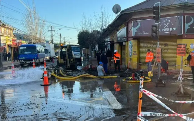 Corte de agua potable afecta al centro de Curicó