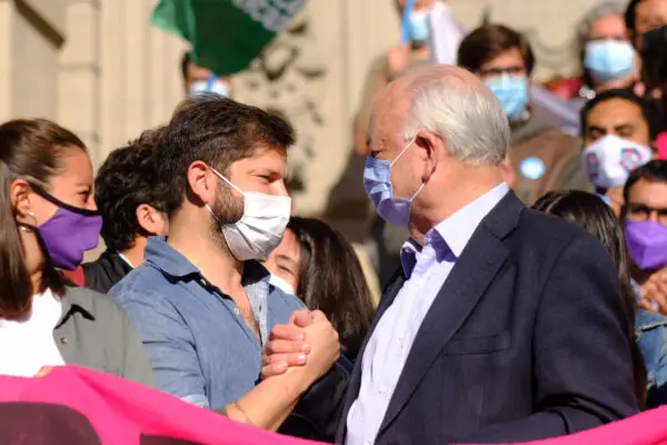 Boric decreta duelo nacional por muerte de Teillier: "Cumplió un rol esencial en la formación de distintas generaciones"