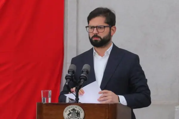 Presidente Boric condena incidentes tras romería: "Su intolerancia y violencia no deben tener cabida en democracia"