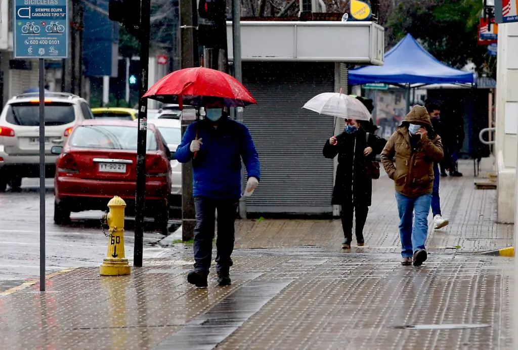 Ingresó al Maule sistema frontal con lluvia, viento, marejadas, tormentas eléctricas y nevazones