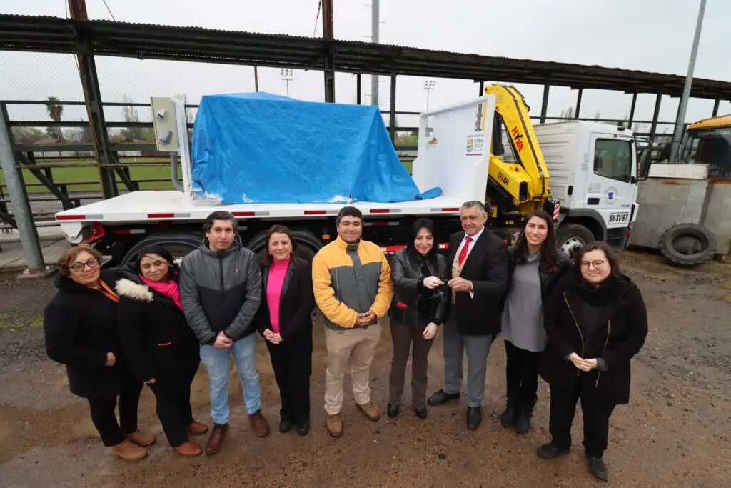 Municipio de Rauco recibió camión multipropósito por parte del Gobierno Regional del Maule