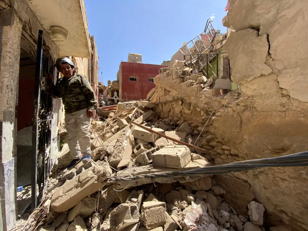 Terremoto en Marruecos deja 1.037 muertos y 1.204 heridos