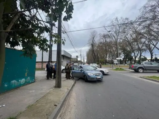 Conductor ebrio provoca accidente en la salida sur de Curicó